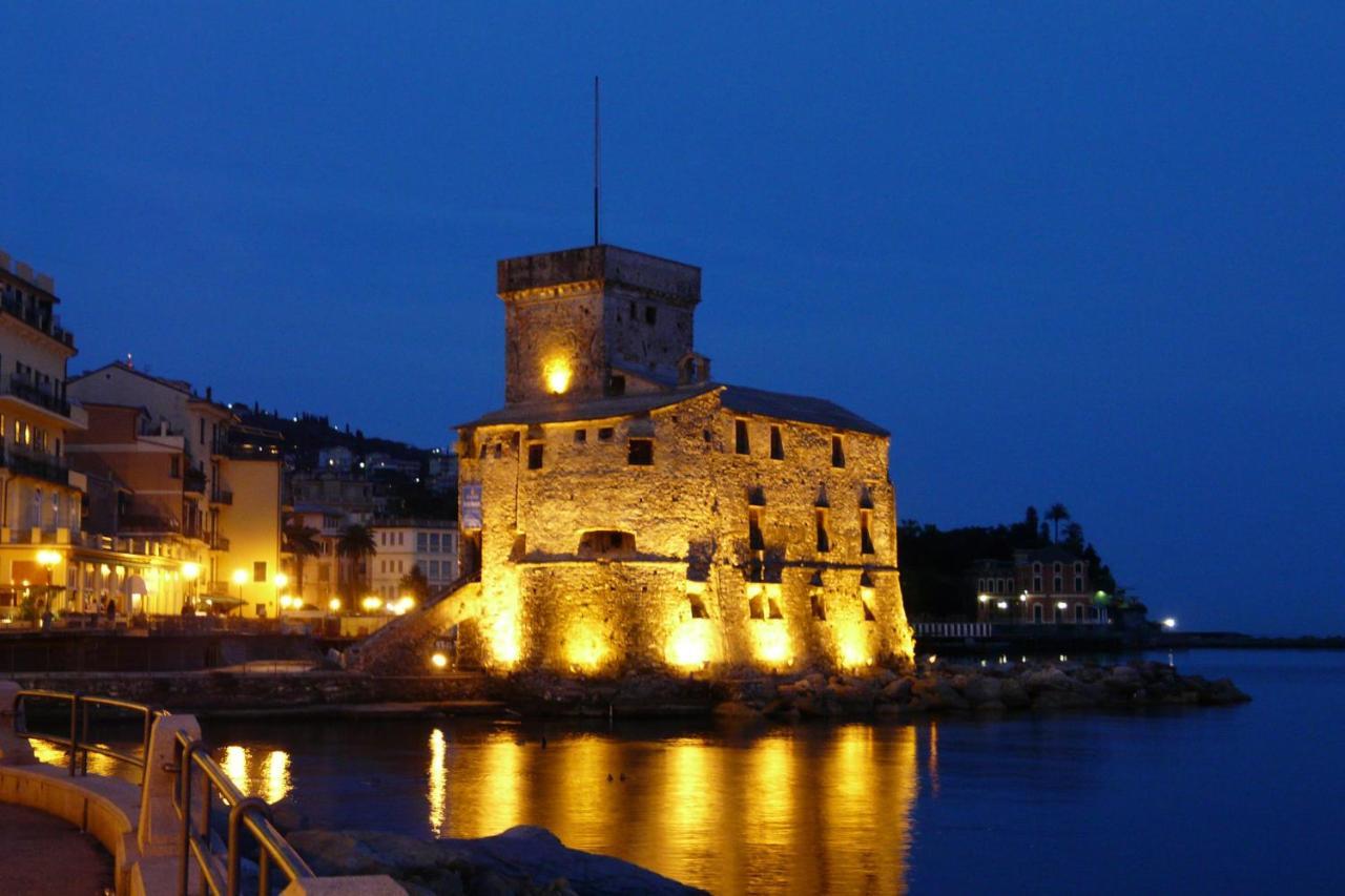 Attic Apartment Rapallo Eksteriør bilde