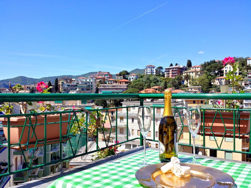 Attic Apartment Rapallo Eksteriør bilde